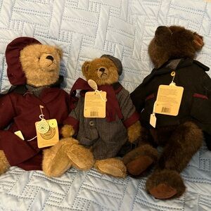 Boyds Bears Red and Brown Stuffed Animals with Plush Fur